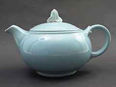 Product photo #100_5002 of SKU 21001193 (1940s Lu-Ray Pastels Blue Teapot, TS&T Taylor Smith & Taylor)
