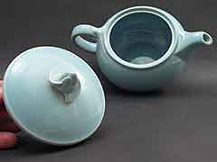 Product photo #100_5004 of SKU 21001193 (1940s Lu-Ray Pastels Blue Teapot, TS&T Taylor Smith & Taylor)