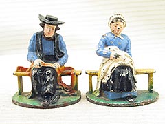 "Amish Couple" Wilton Iron Bookends