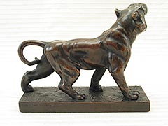 Product photo #100_6413 of SKU 21001260 (Roaring Tiger c.1925 Pompeian Bronze Bookend Statuette)