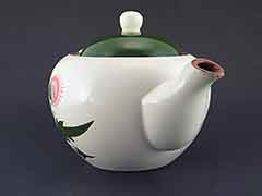 Product photo #100_8645 of SKU 21004008 (STANGL USA 1950s Thistle Teapot, plus Creamer & Coaster)