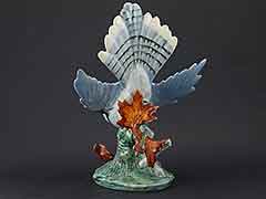 Product photo #100_8692 of SKU 21004010 (STANGL USA Bluejay #3716 Blue Jay with Leaf, Bird Figurine)