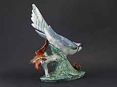 Product photo #100_8696 of SKU 21004010 (STANGL USA Bluejay #3716 Blue Jay with Leaf, Bird Figurine)
