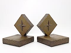 Product photo #100_9121 of SKU 21001345 (Four-point Compass Rose, c.1930s Handmade Brass/Bronze Bookends)