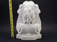 Product photo #100_9142 of SKU 21006005 (c.1800s Ornate Carved Marble Fireplace Mantel Keystone, Cartouche Floral Leaves)