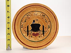 Product photo #100_9592 of SKU 21004017 (Pennsbury Pottery, Courting Buggy Couple 8-inch Decorative Plate)