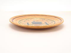 Product photo #100_9595 of SKU 21004017 (Pennsbury Pottery, Courting Buggy Couple 8-inch Decorative Plate)