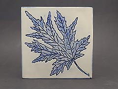 Product photo #100_9834 of SKU 21004037 (Pennsbury Pottery, Blue and White “Maple Leaf” Tile)
