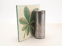Product photo #100_9842 of SKU 21004038 (Pennsbury Pottery, Green and White “Dandelion Leaf” Tile)